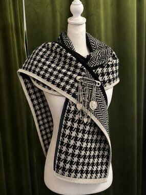 Unisex Black & White Knit Scarf – Herringbone & Houndstooth Pattern Winter Wrap